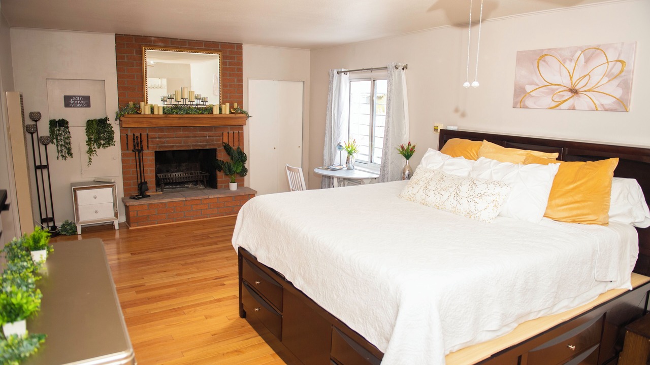 Photo of Bedroom in Nob Hill