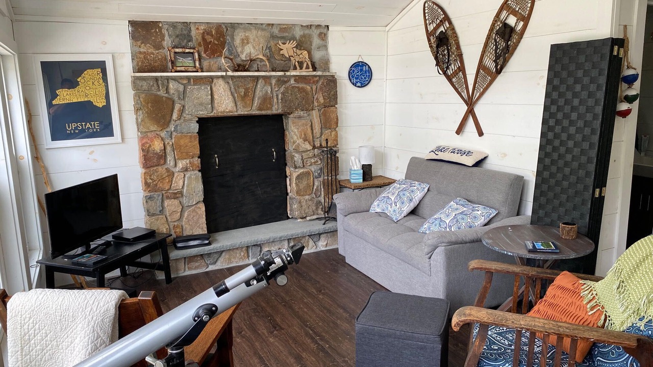 Photo of Livingroom in Adirondack