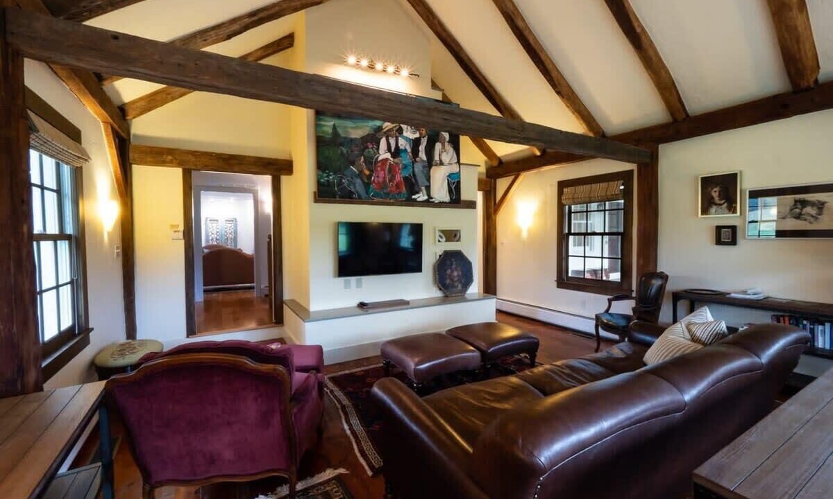 Photo of Livingroom in North Egremont