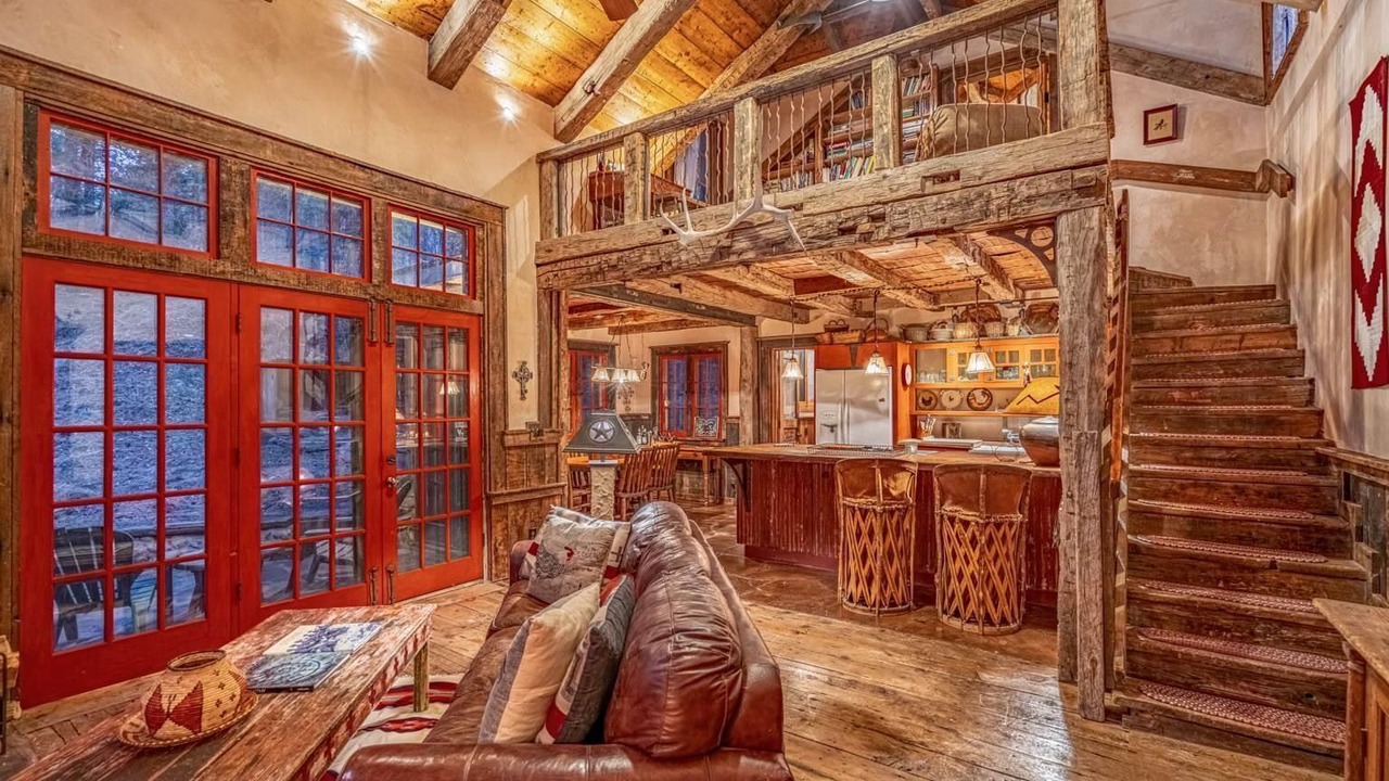 Photo of Livingroom in Santa Fe