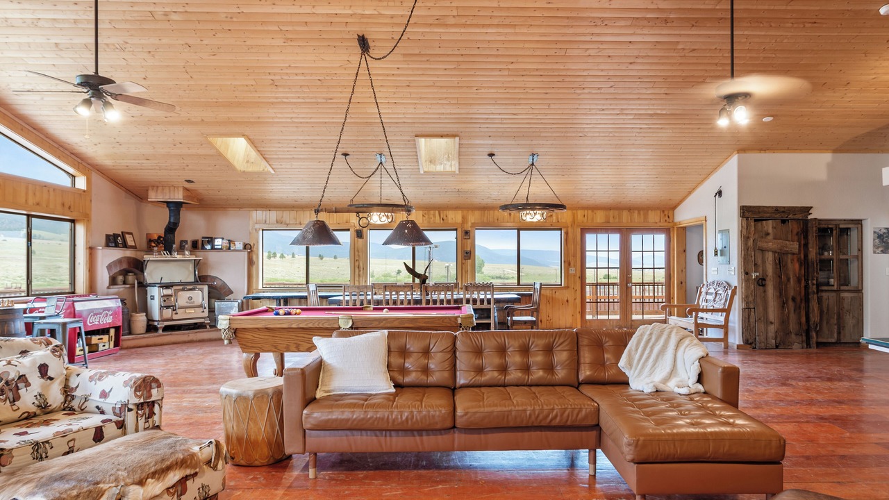 Photo of Livingroom in Eagle Nest