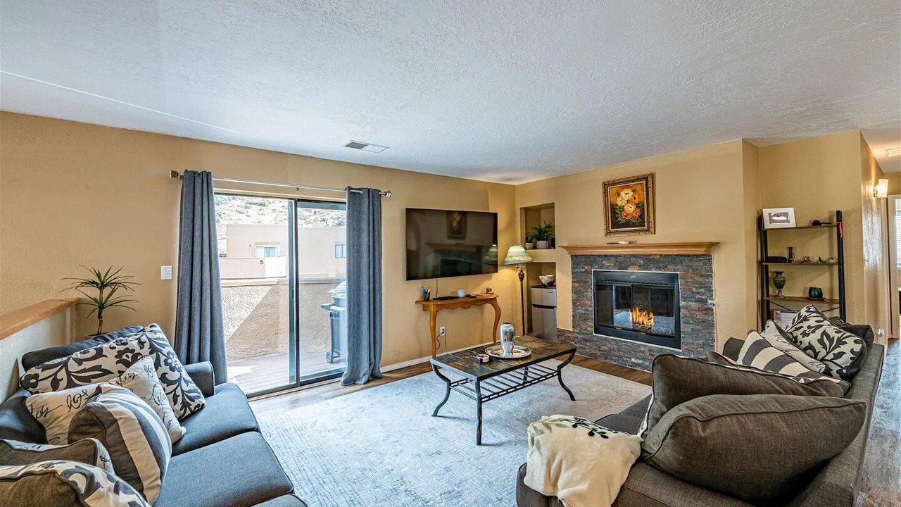 Photo of Livingroom in Cibola Addition