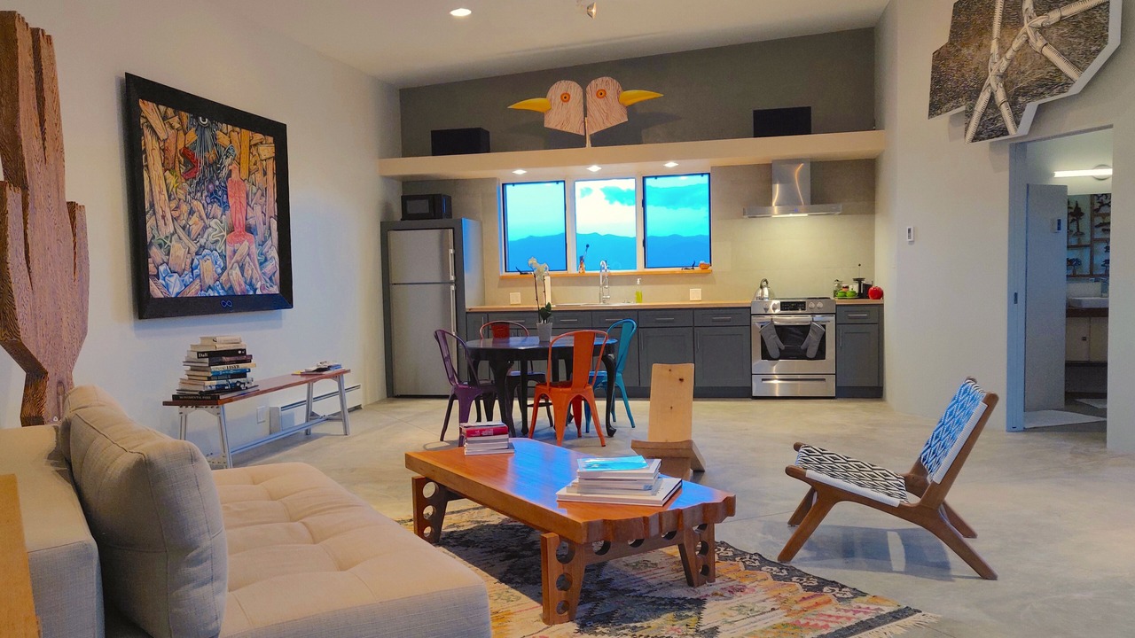 Photo of Livingroom in Taos
