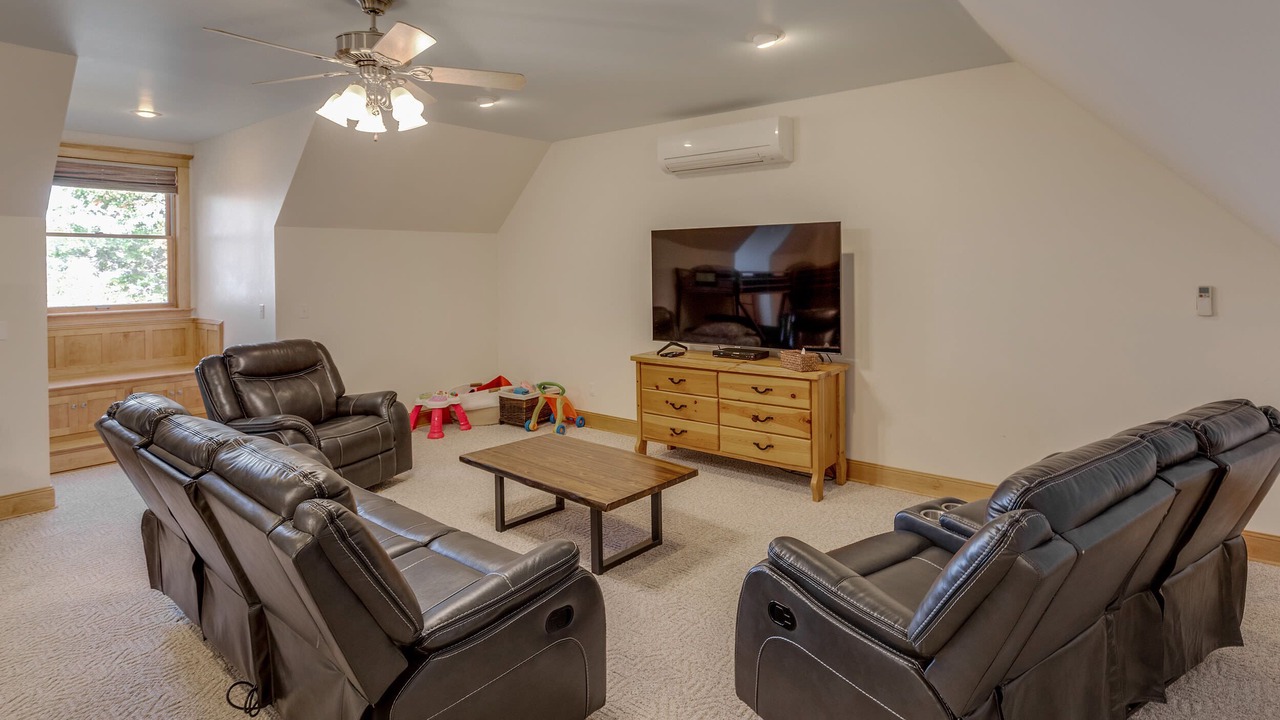 Photo of Livingroom in Onamia