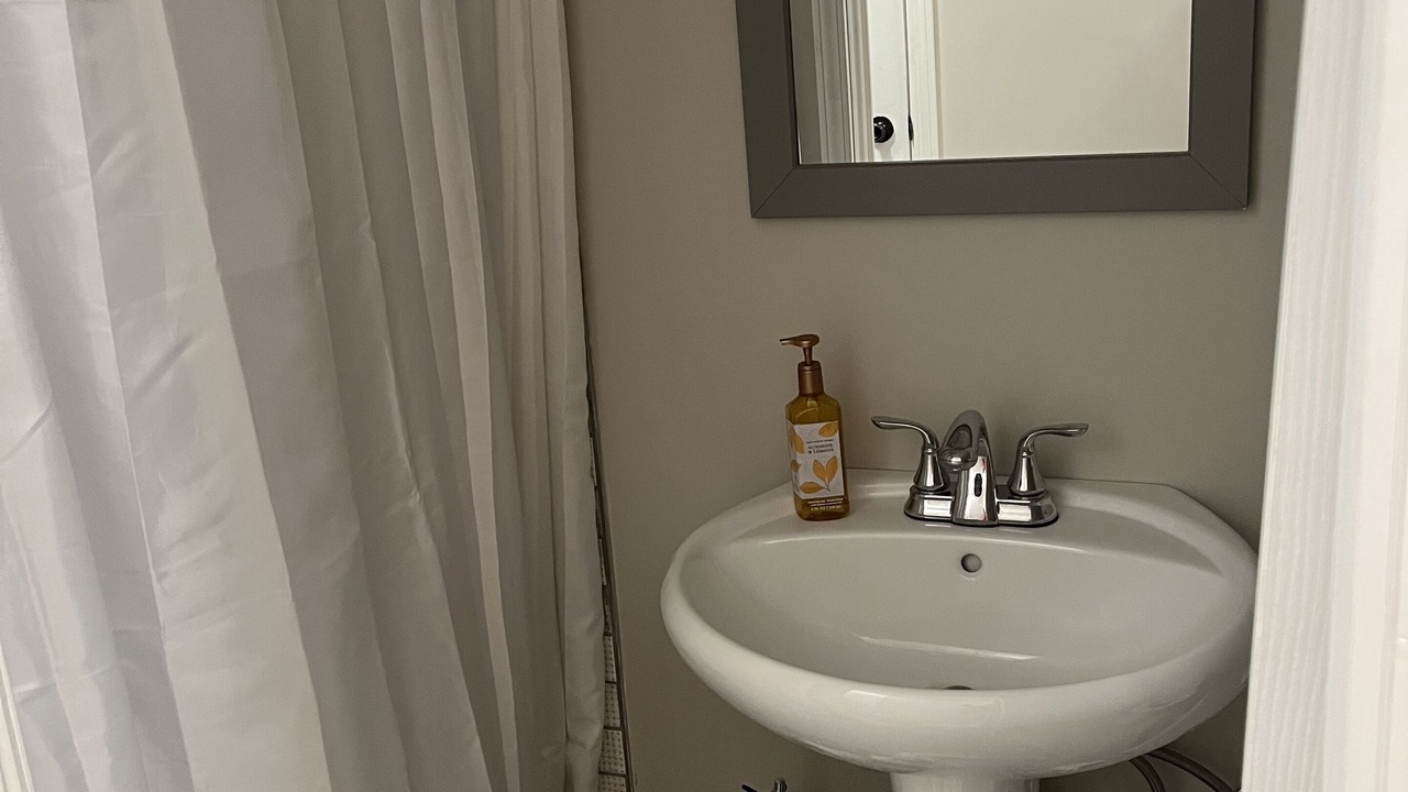 Photo of Bathroom in Grandy