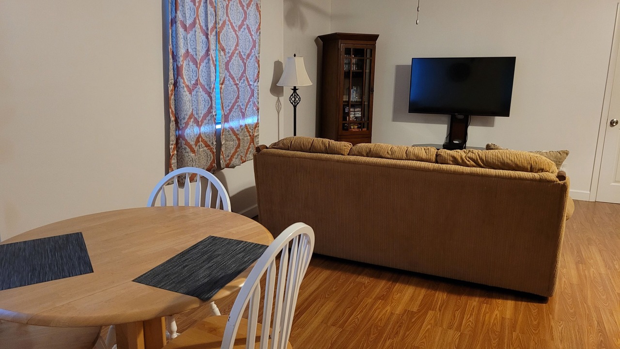 Photo of Livingroom in Kendall