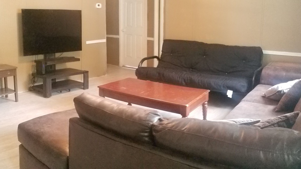 Photo of Livingroom in Mullens