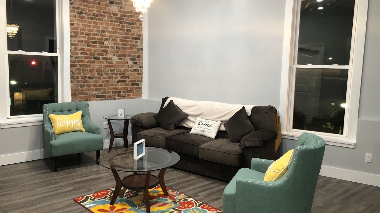 Photo of Livingroom in Canton