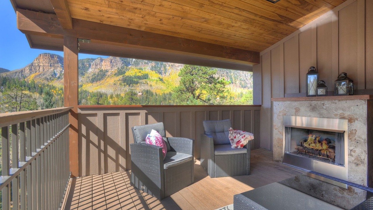 Photo of Outdoor in Columbine Lake