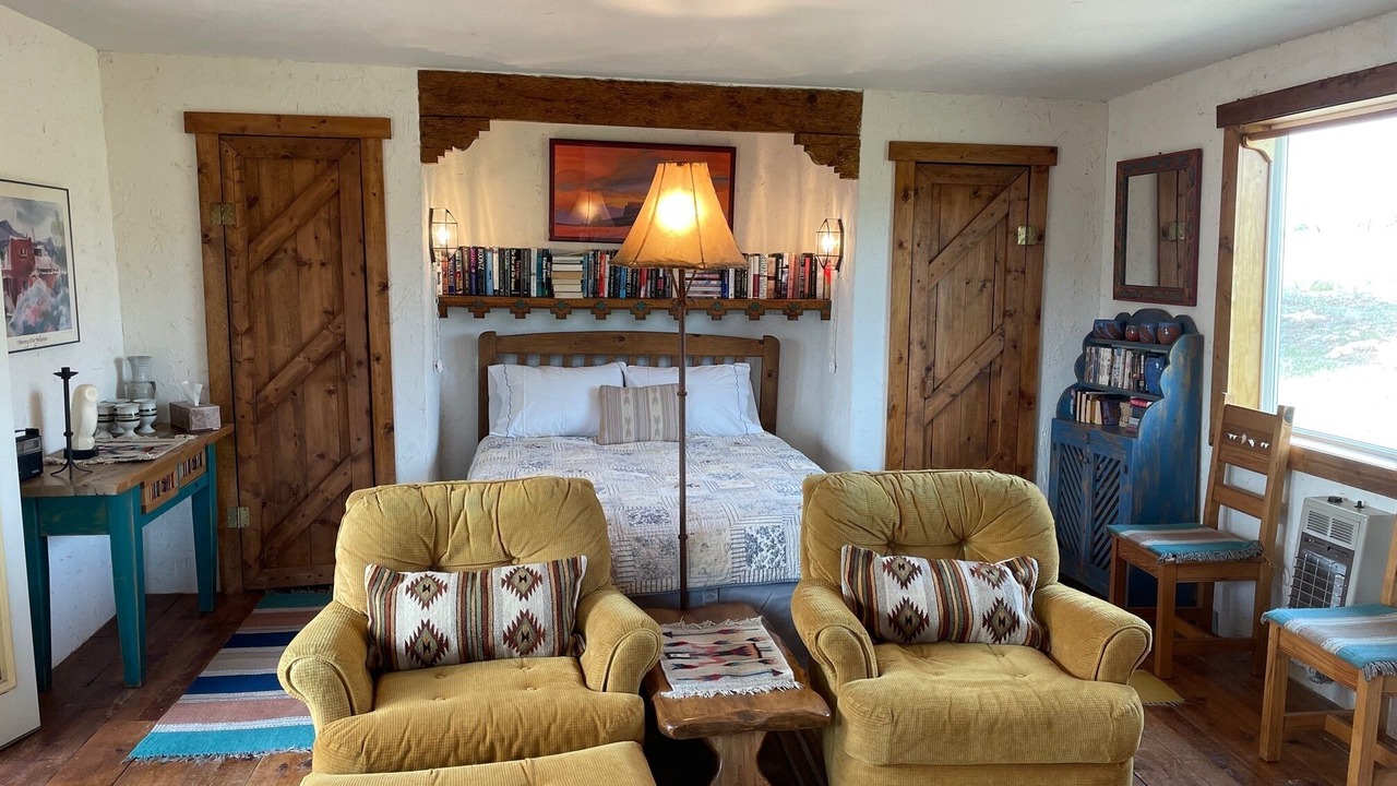 Photo of Bedroom in Nambe Pueblo