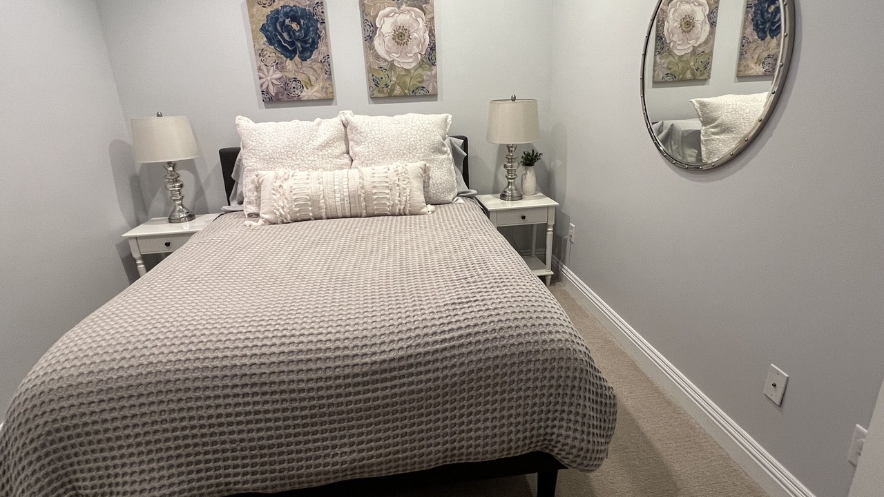 Photo of Bedroom in Spring Lake
