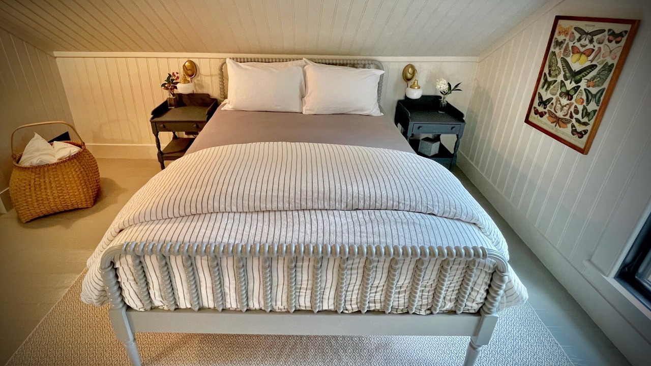 Photo of Bedroom in Stowe Village Historic District