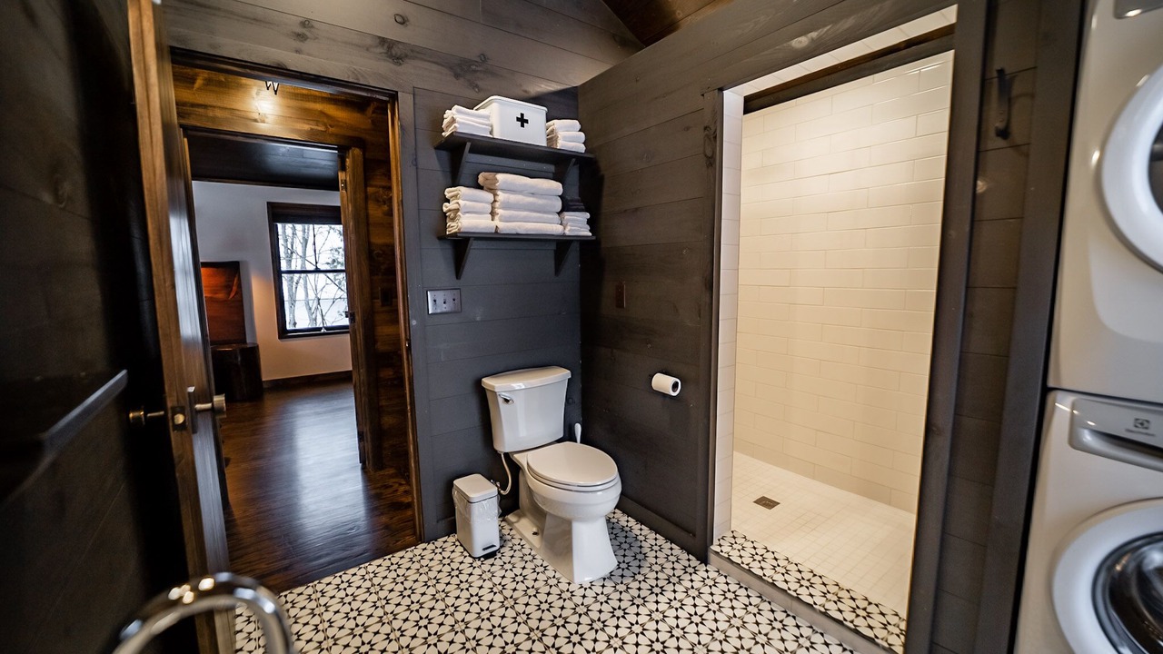 Photo of Bathroom in Speculator