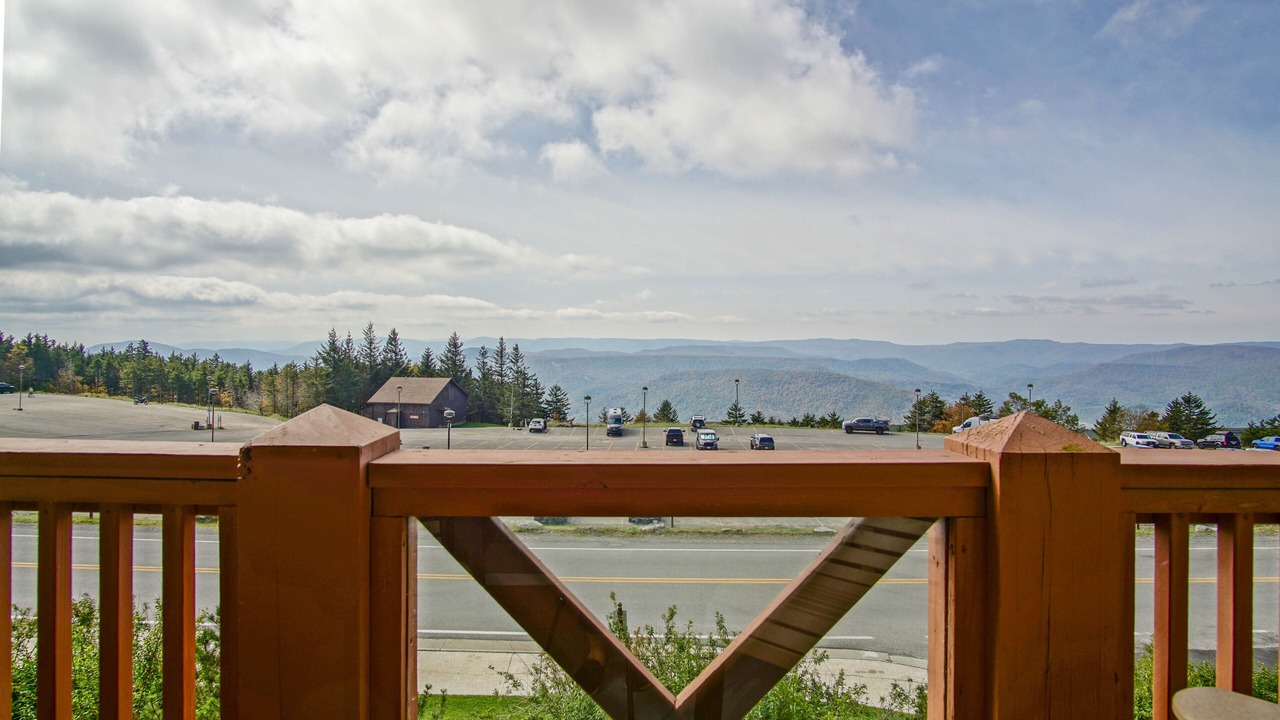 Photo of Patio Balcony in Snowshoe