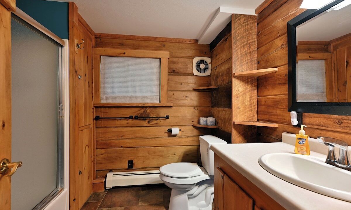 Photo of Bathroom in Iron River