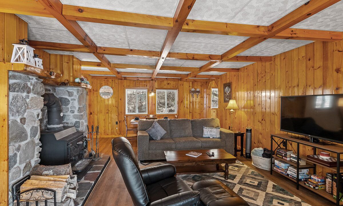 Photo of Livingroom in Northville