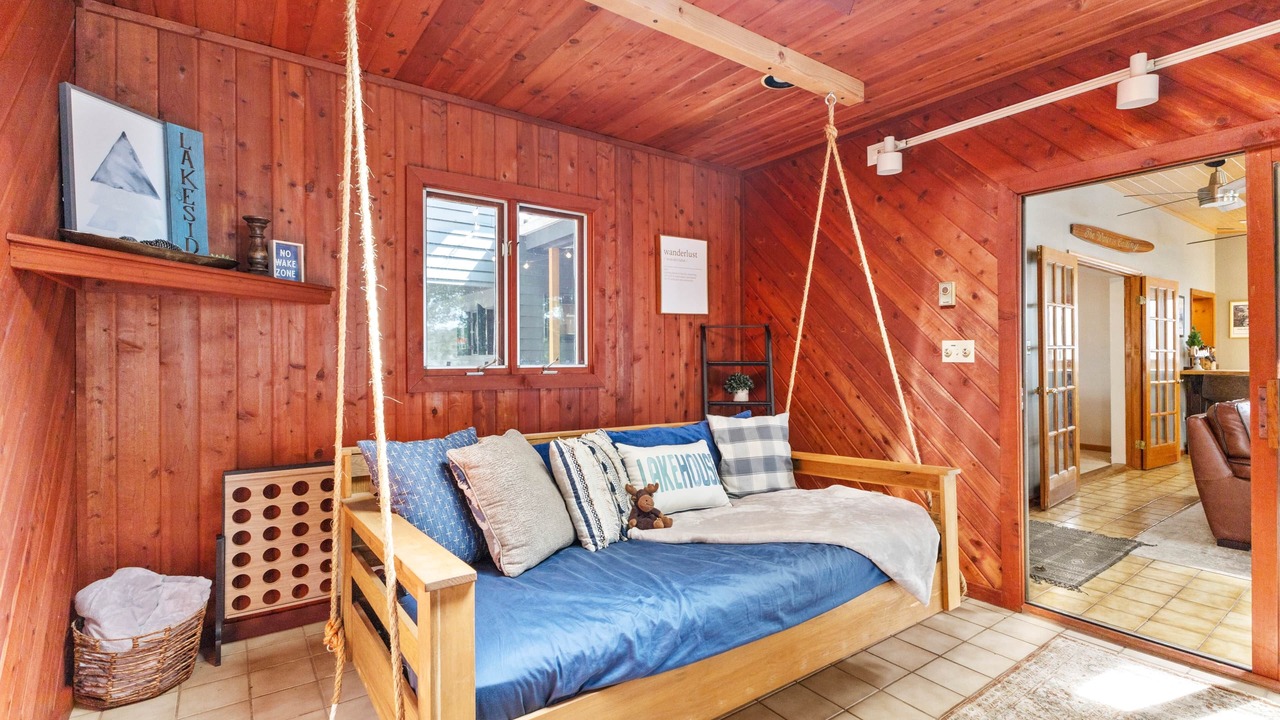 Photo of Bedroom in Lake George
