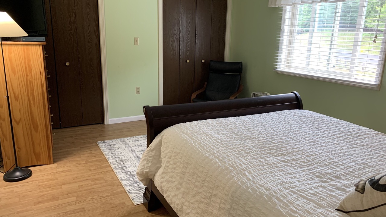Photo of Bedroom in North Woodstock
