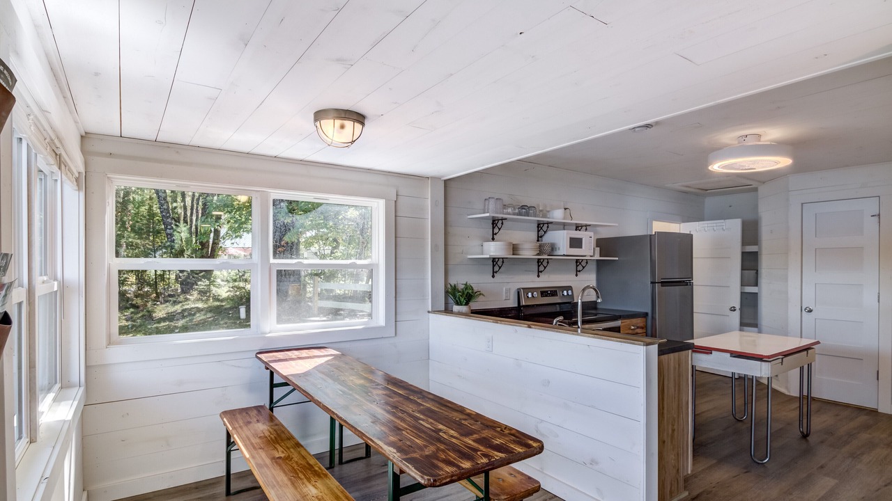 Photo of Kitchen in Northwoods Beach