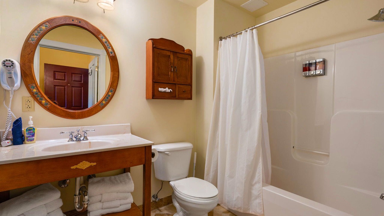 Photo of Bathroom in Snowshoe
