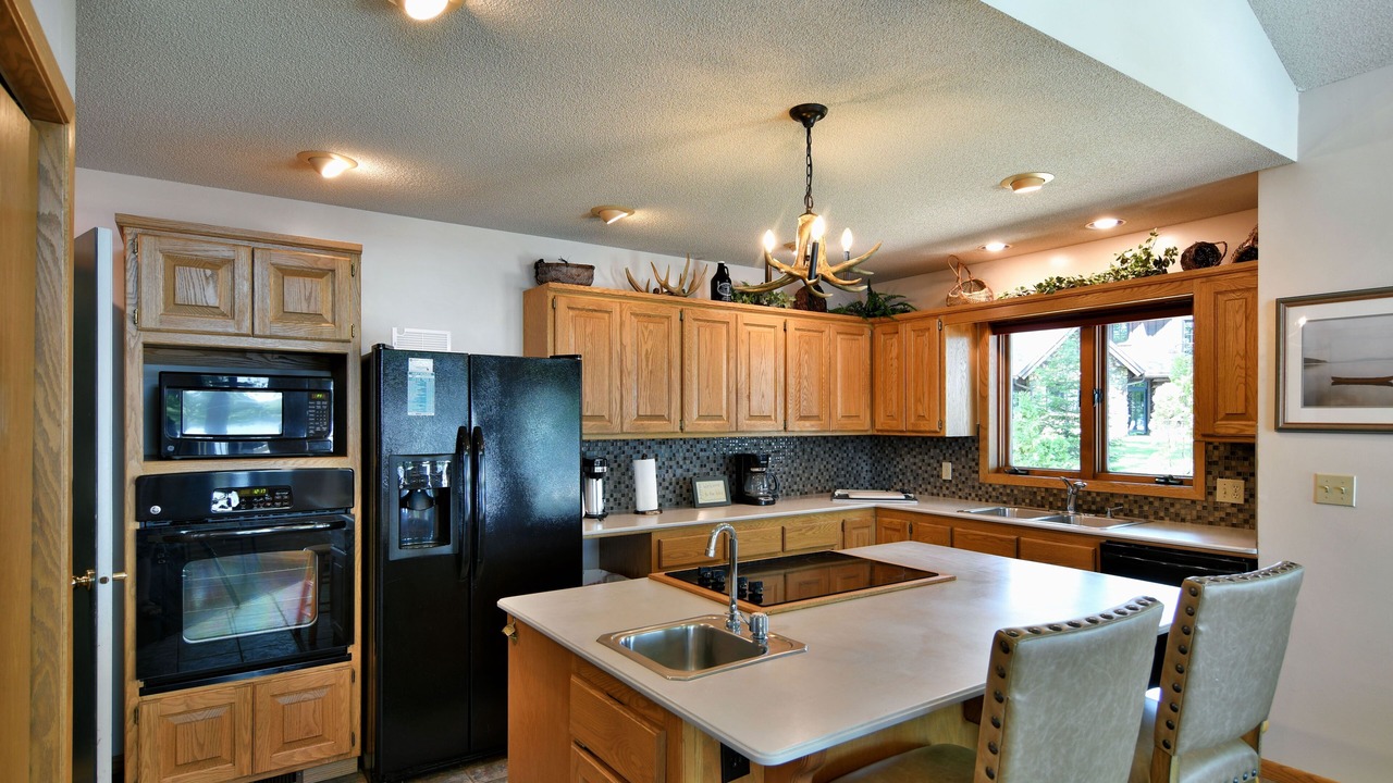 Photo of Kitchen in Chief Lake