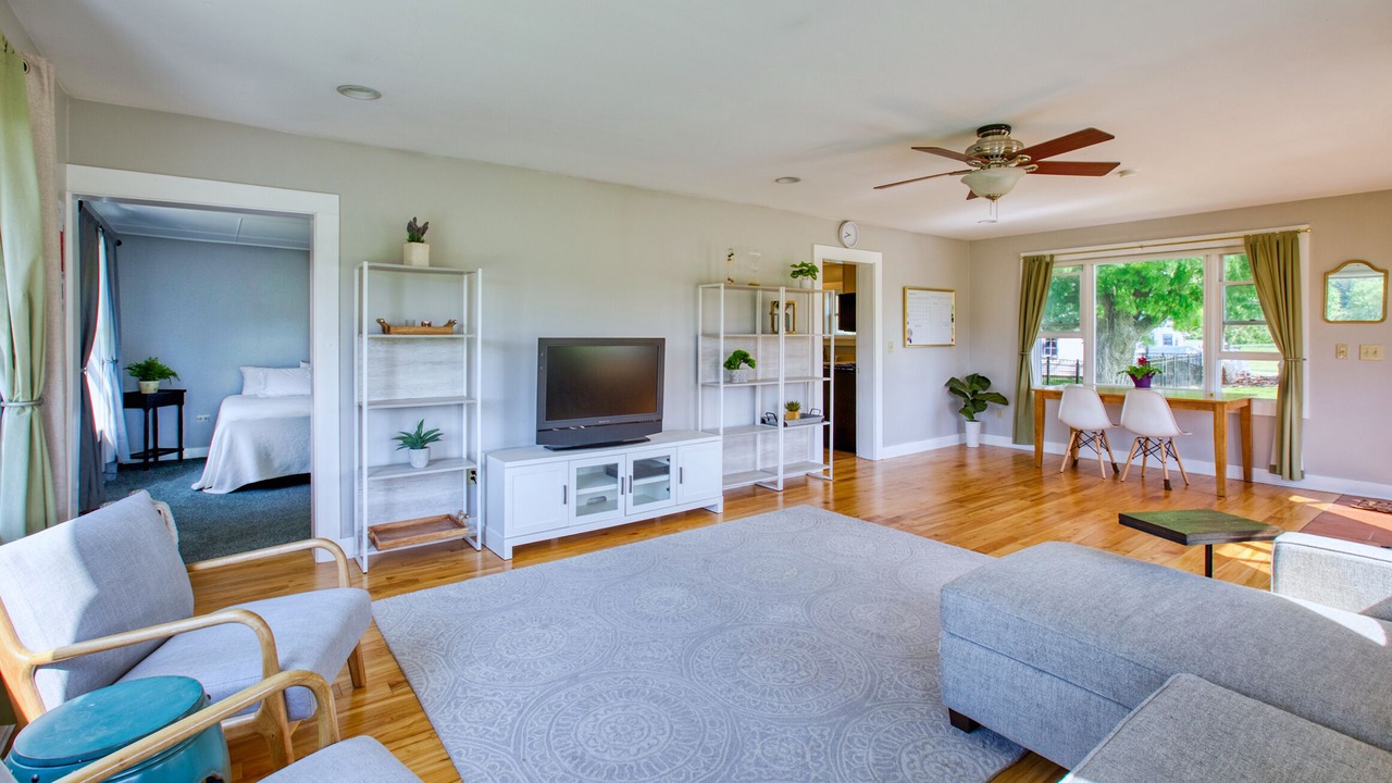 Photo of Livingroom in Grand Isle