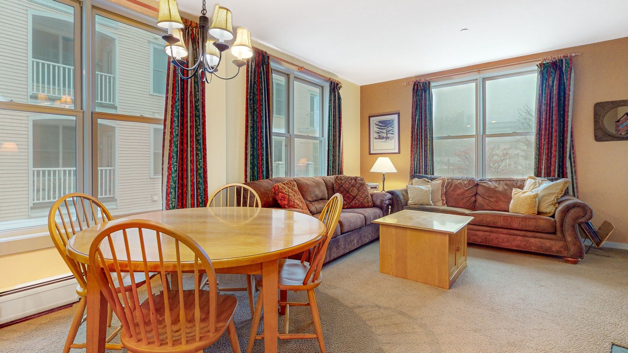 Photo of Livingroom in Stratton Mountain
