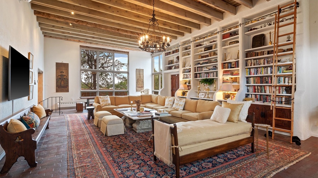 Photo of Livingroom in Santa Fe