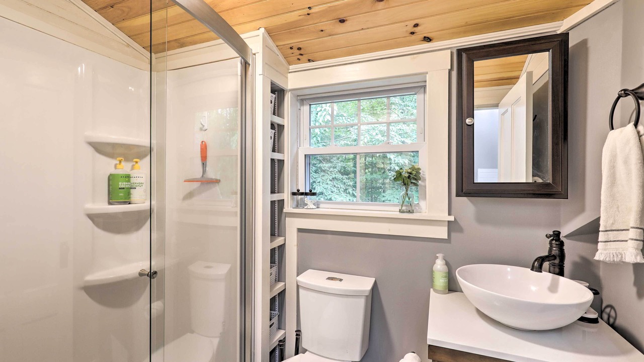 Photo of Bathroom in Jaffrey