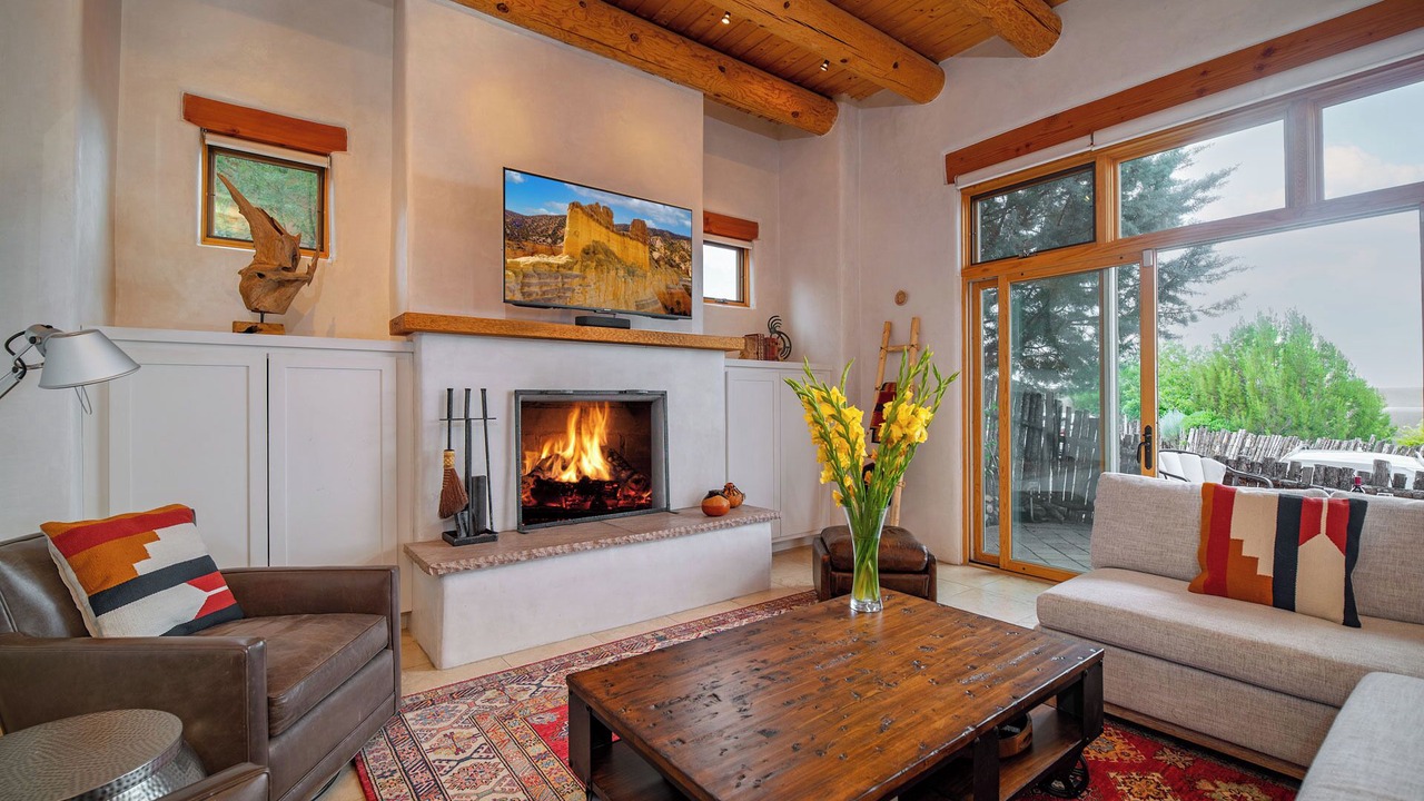 Photo of Livingroom in Tesuque