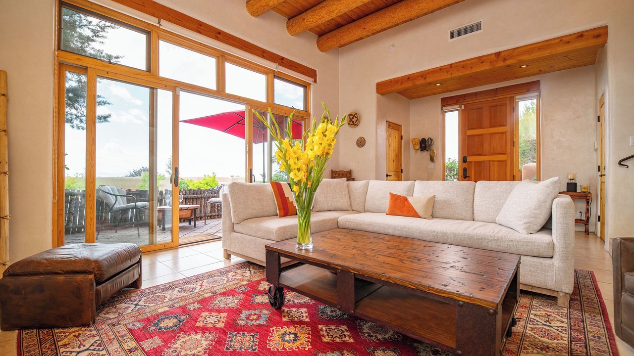 Photo of Livingroom in Tesuque