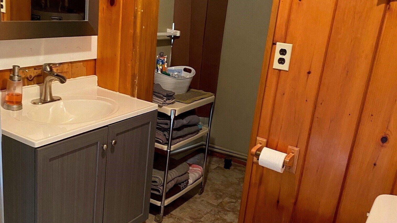 Photo of Bathroom in Manistique