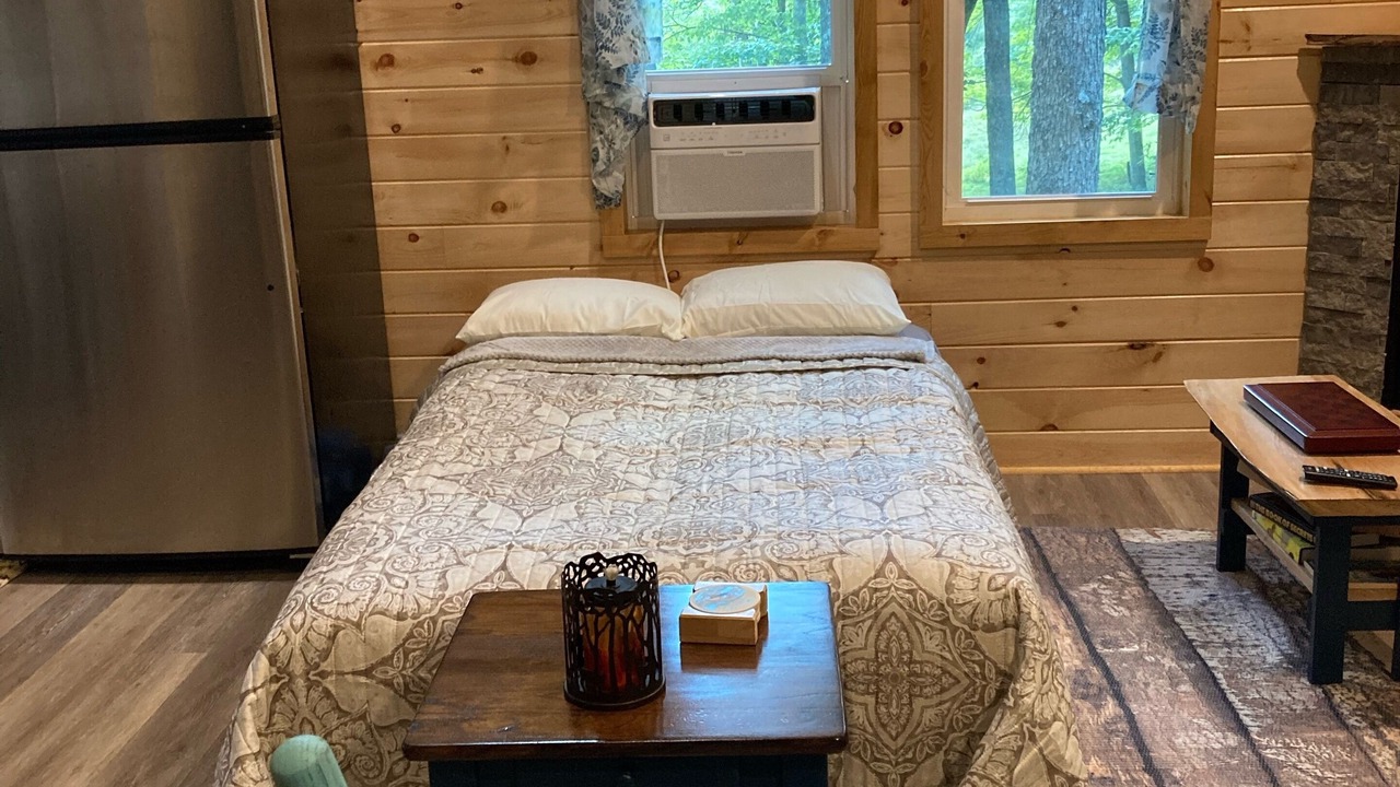 Photo of Bedroom in French Creek