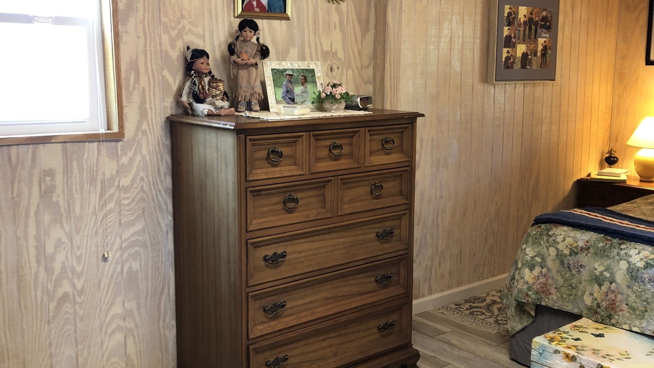 Photo of Bedroom in Holman