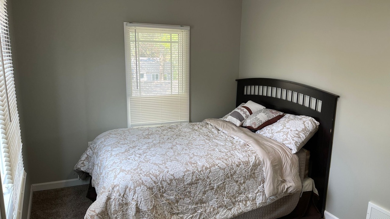 Photo of Bedroom in Commerce Township