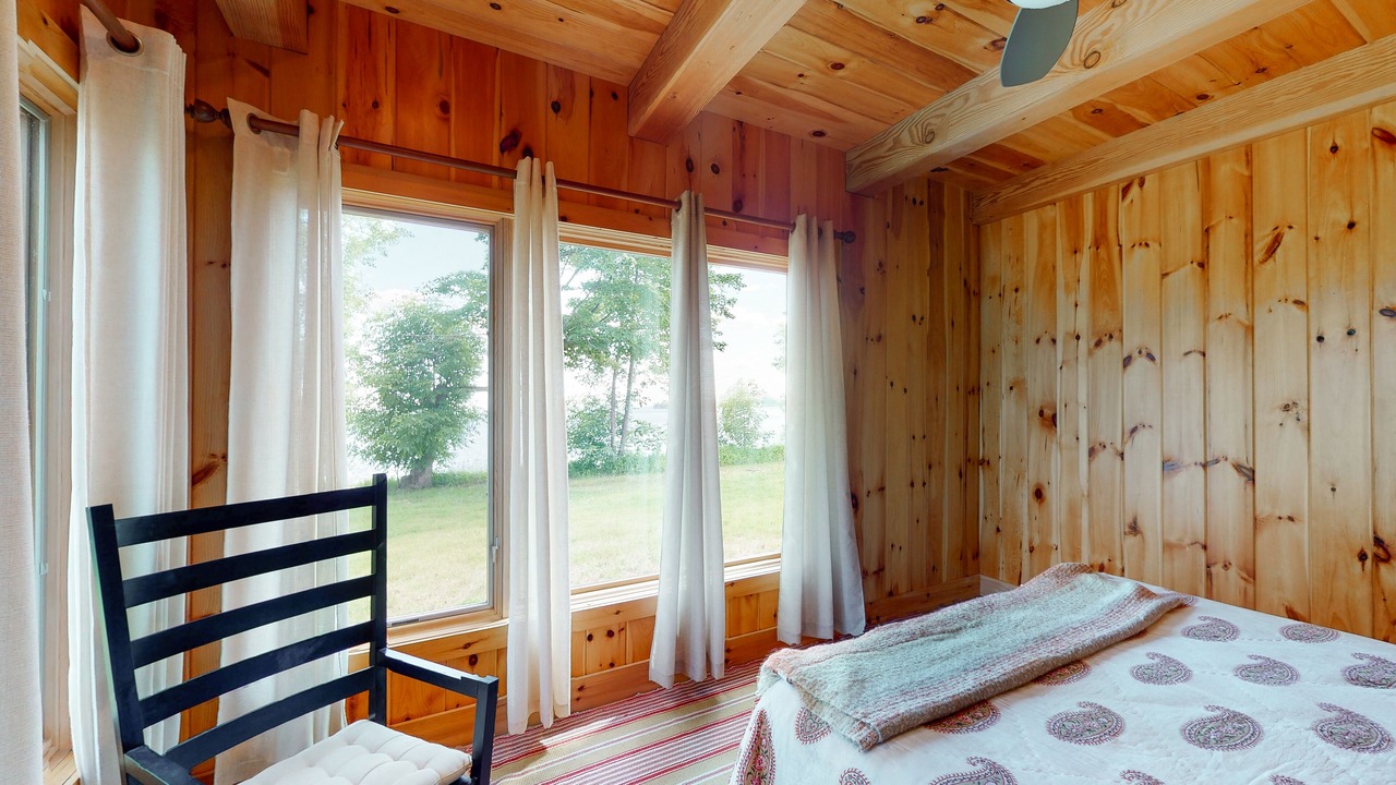 Photo of Bedroom in North Hero
