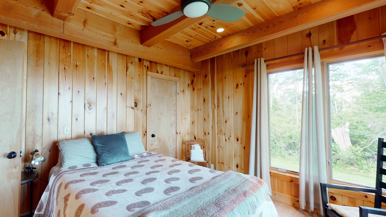 Photo of Bedroom in North Hero