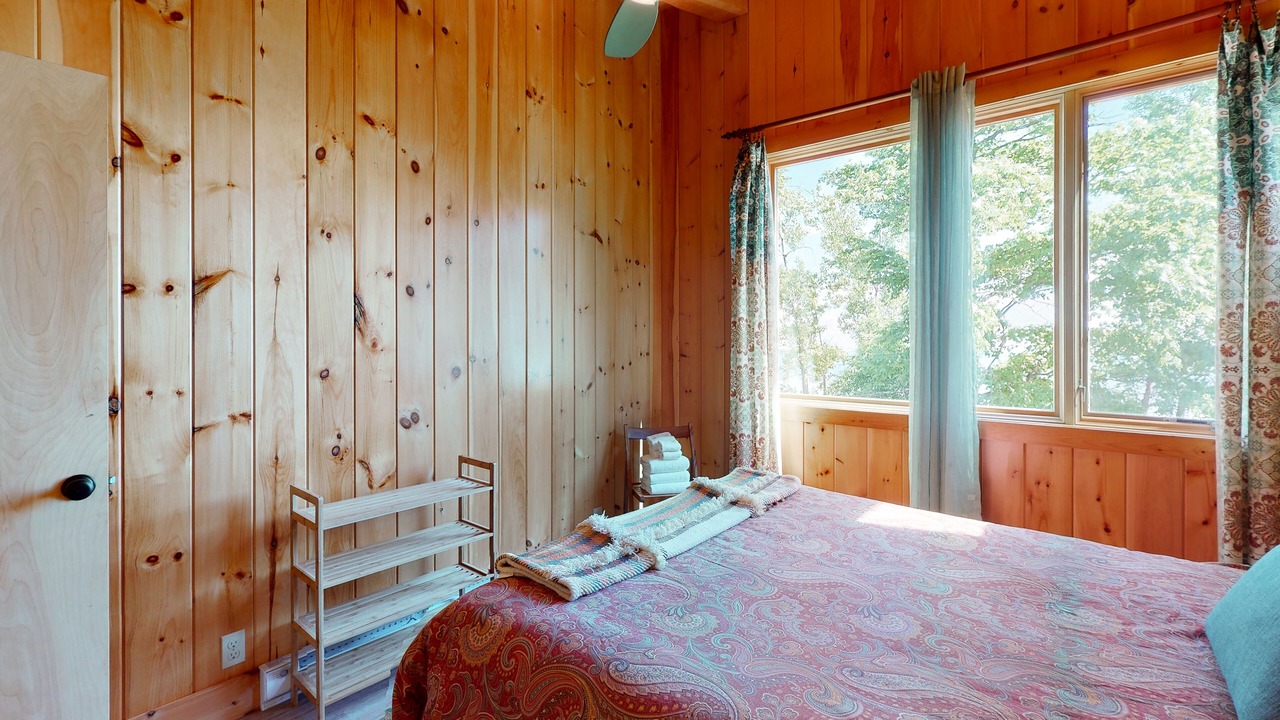 Photo of Bedroom in North Hero