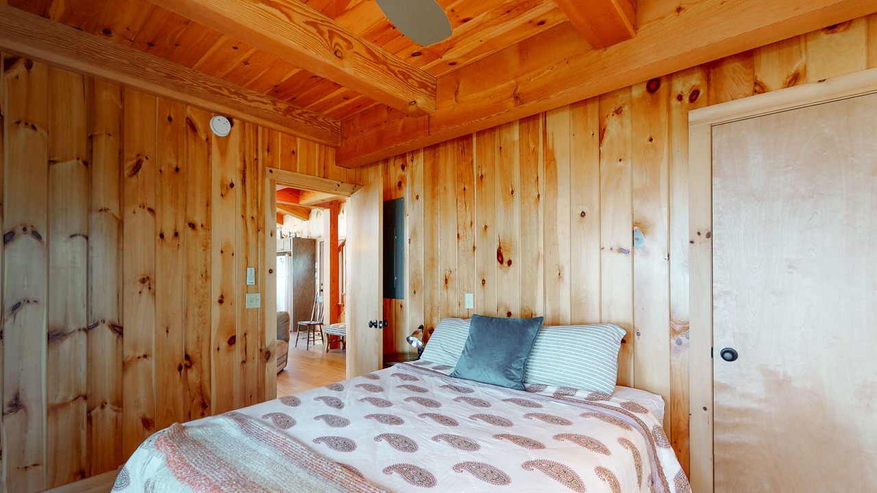Photo of Bedroom in North Hero