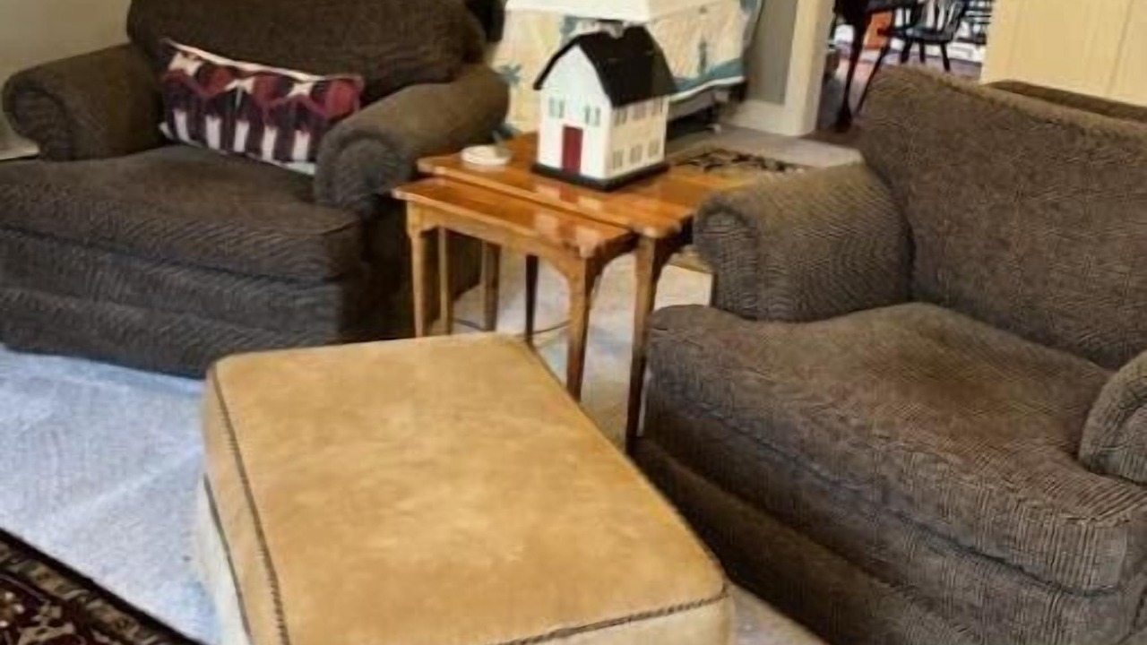 Photo of Livingroom in Elizabethtown