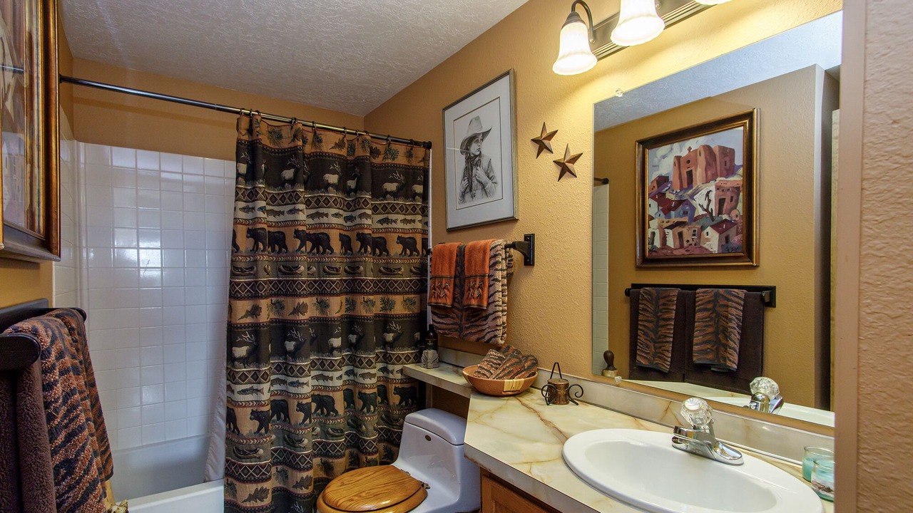 Photo of Bathroom in Eldorado at Santa Fe
