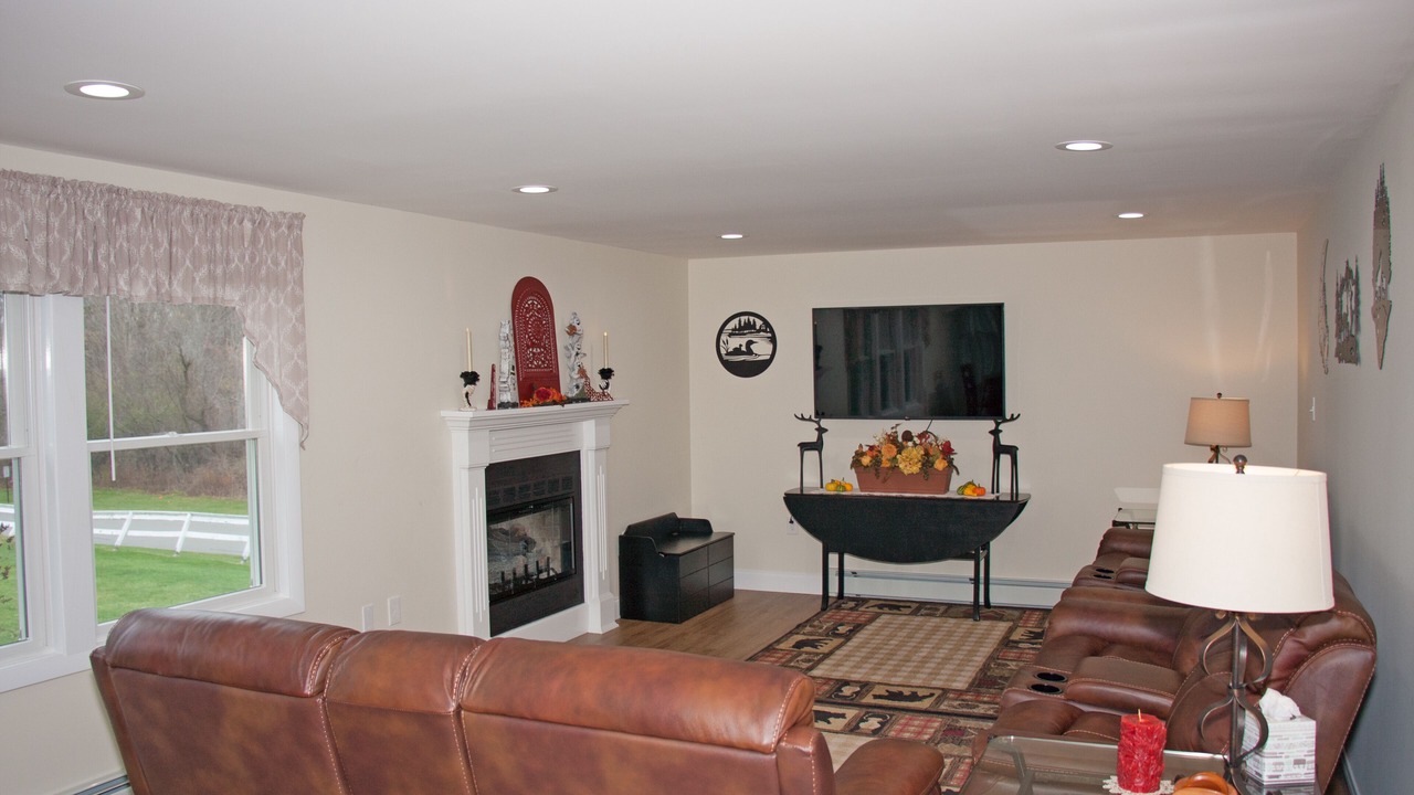 Photo of Livingroom in Pittsfield