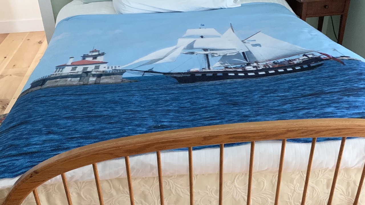 Photo of Bedroom in Oswego