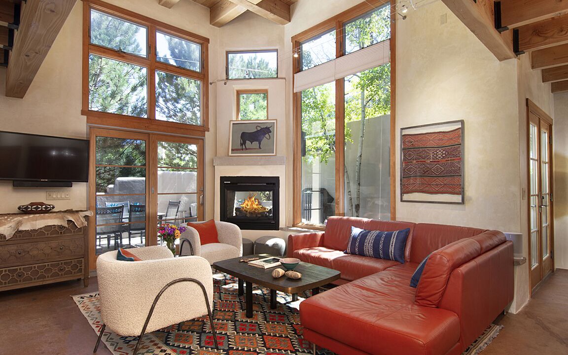 Photo of Livingroom in Northeast Santa Fe