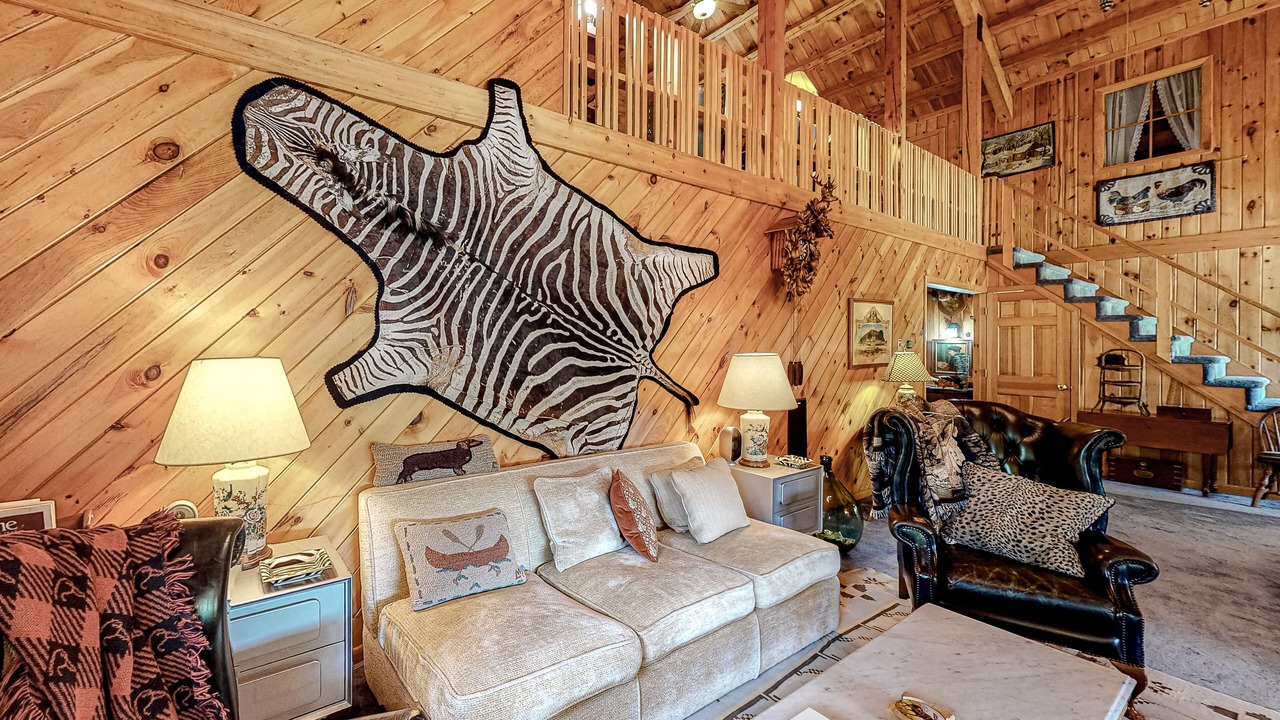 Photo of Livingroom in Northeast Somerset