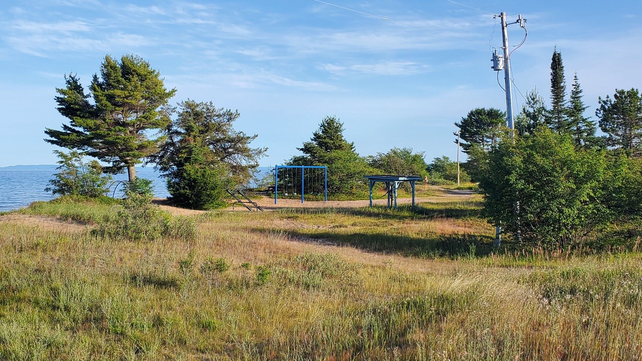 Photo of Others in Lake Linden