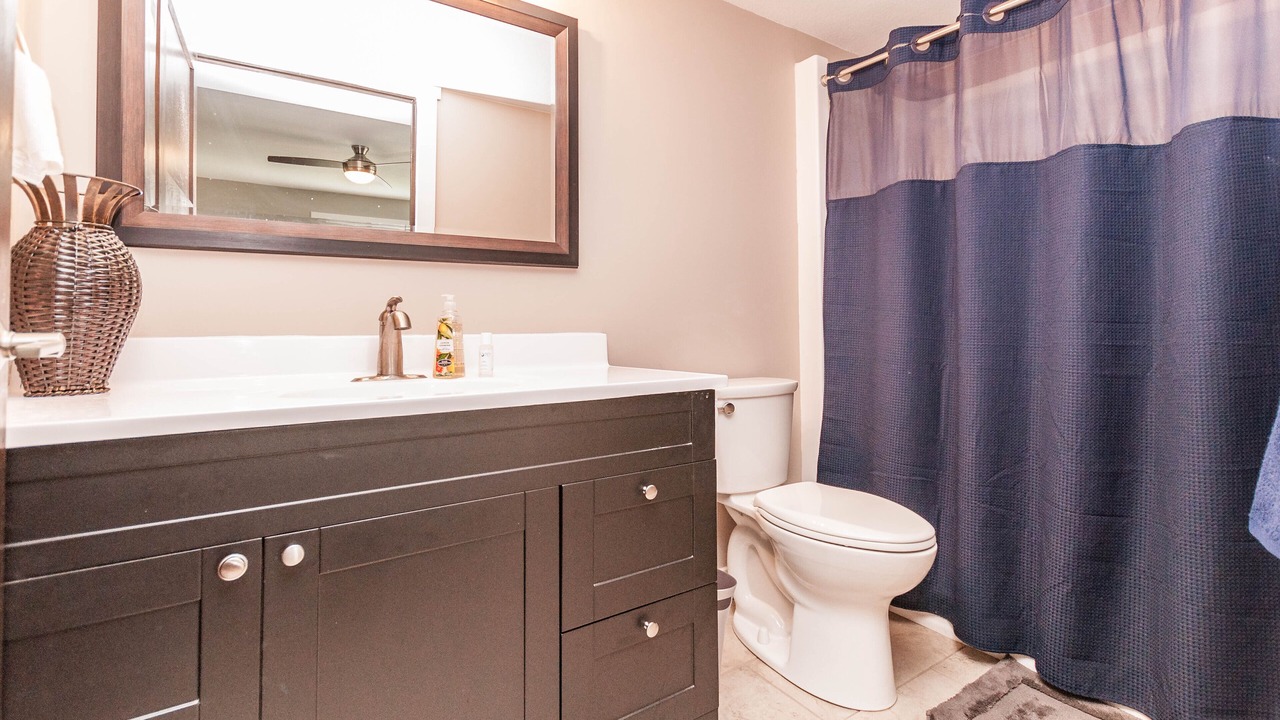 Photo of Bathroom in Kutzky Park