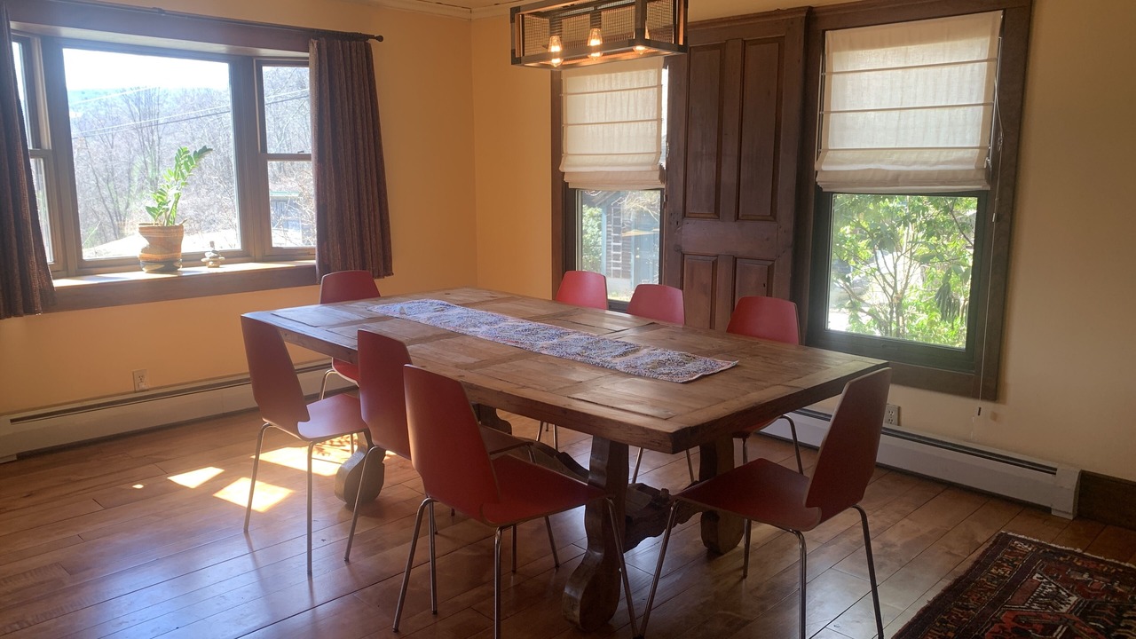 Photo of Livingroom in Shelburne Falls