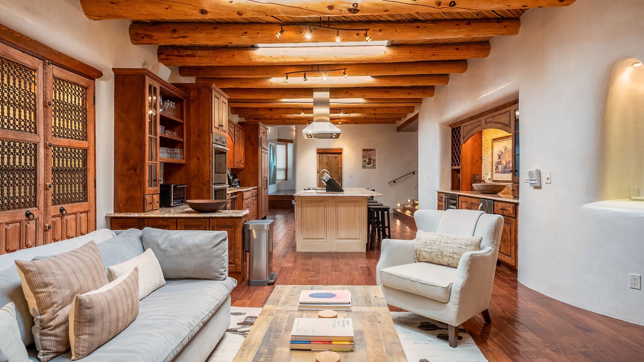 Photo of Livingroom in Santa Fe