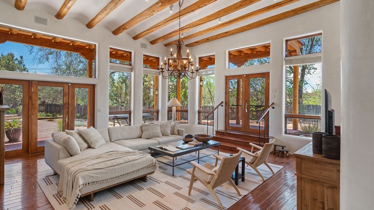 Photo of Livingroom in Santa Fe
